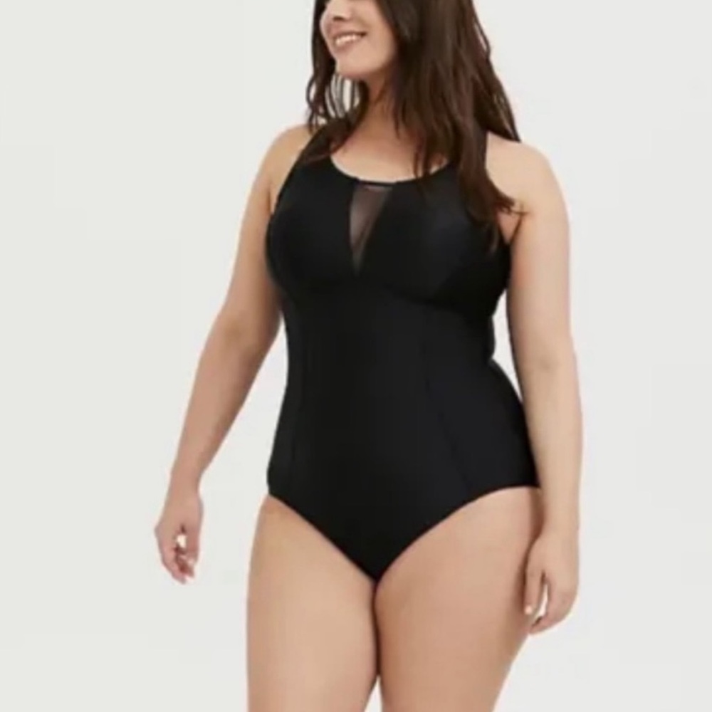 Elegant Black Women's Swimsuit